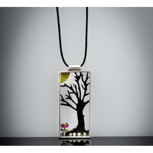 Handmade necklace "Tree frame"