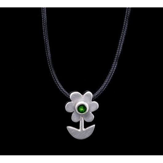 Handmade necklace "Green Daisy"