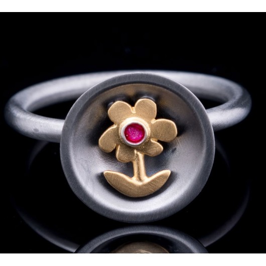 Handmade ring "Daisy Bull"